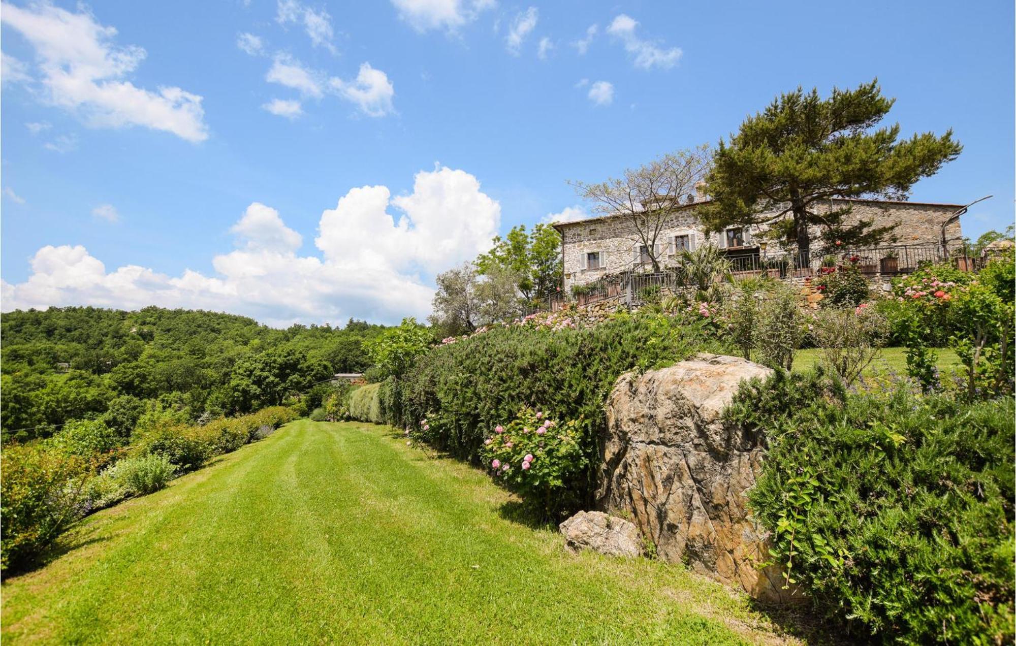 Lovely Apartment In Loc, Scalabrelli With Wifi Catabbio Exterior foto